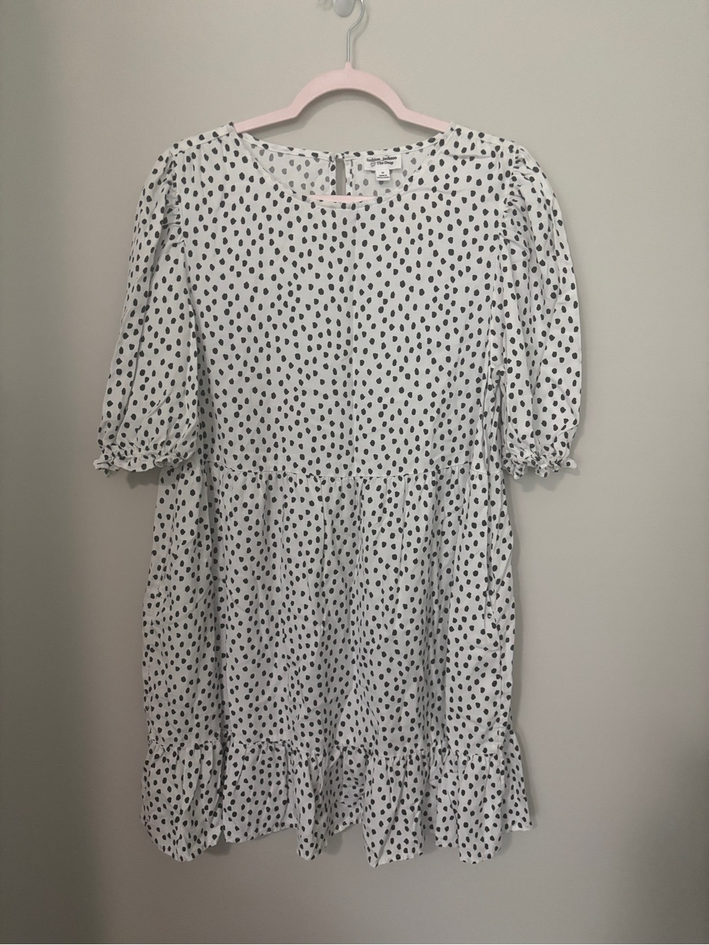 Fashion_jackson & The Drop Dress White Dress with Black Dot Print Size M -